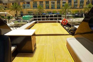 Luxury Yacht Rental in Dubai |Yacht Charter from 599 AED/Hour