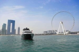 Luxury Yacht Rental in Dubai |Yacht Charter from 599 AED/Hour