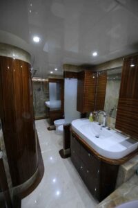 Luxury Yacht Rental in Dubai |Yacht Charter from 599 AED/Hour