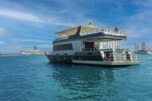 Luxury Yacht Rental in Dubai |Yacht Charter from 599 AED/Hour