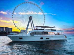 Luxury Yacht Rental in Dubai |Yacht Charter from 599 AED/Hour