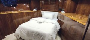 Luxury Yacht Rental in Dubai |Yacht Charter from 599 AED/Hour