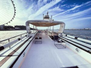 Luxury Yacht Rental in Dubai |Yacht Charter from 599 AED/Hour