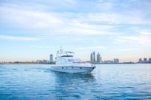 Luxury Yacht Rental in Dubai |Yacht Charter from 599 AED/Hour
