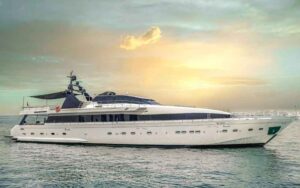 Dubai Yacht Rental |Special Offer from Just 599 AED/Hour